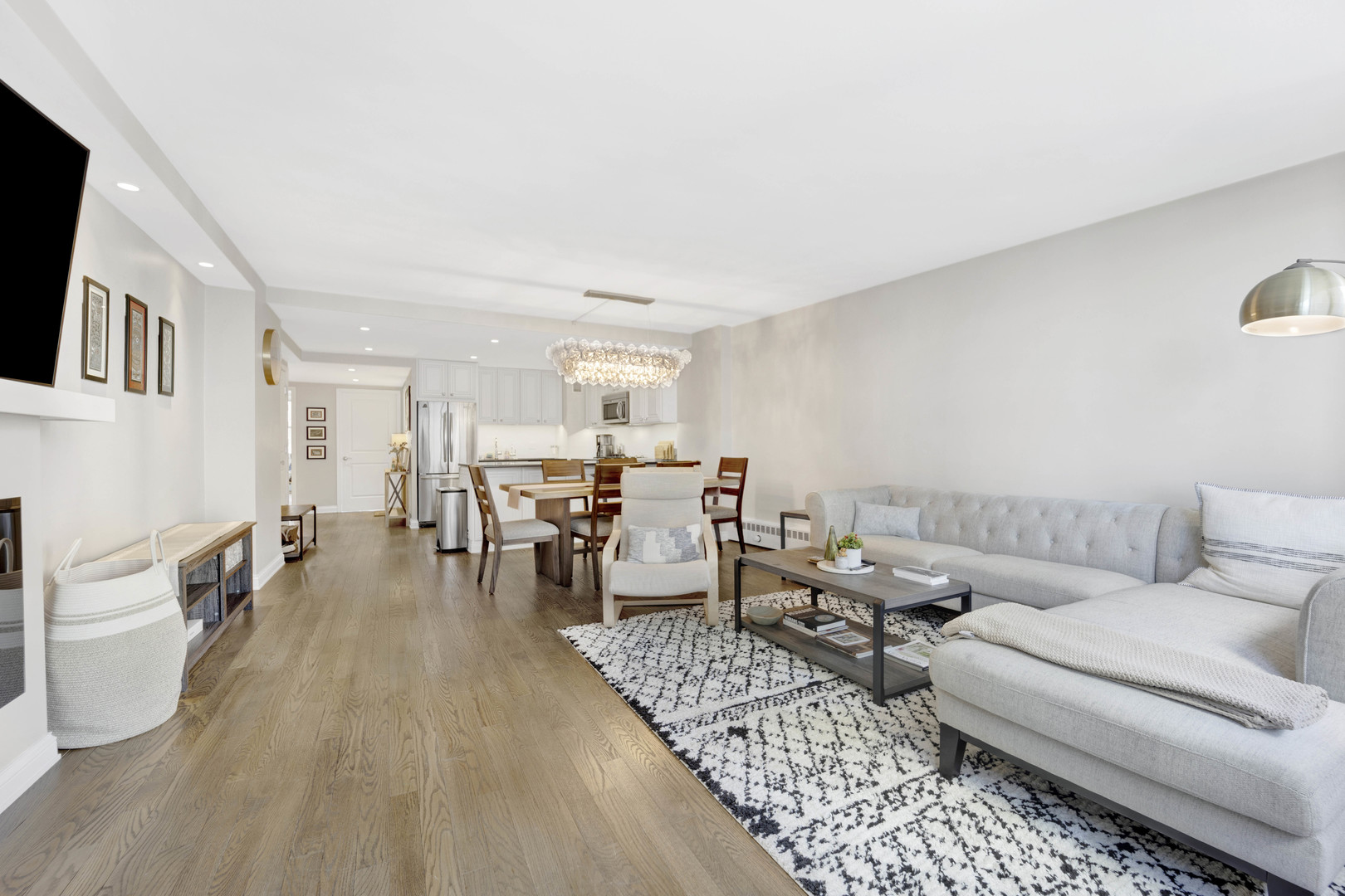 1150 N Lake Shore Drive Unit: 9H