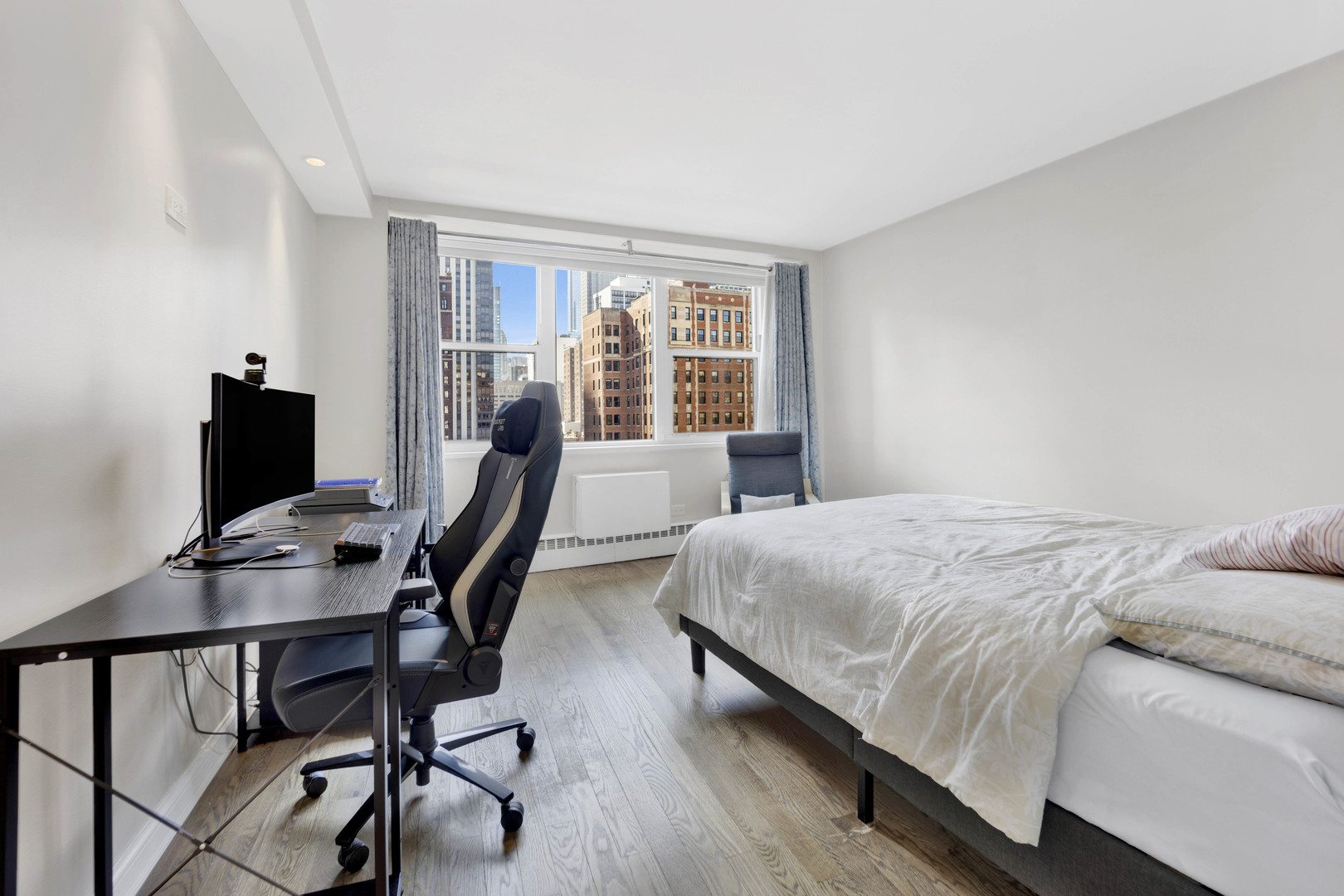 1150 N Lake Shore Drive Unit: 9H