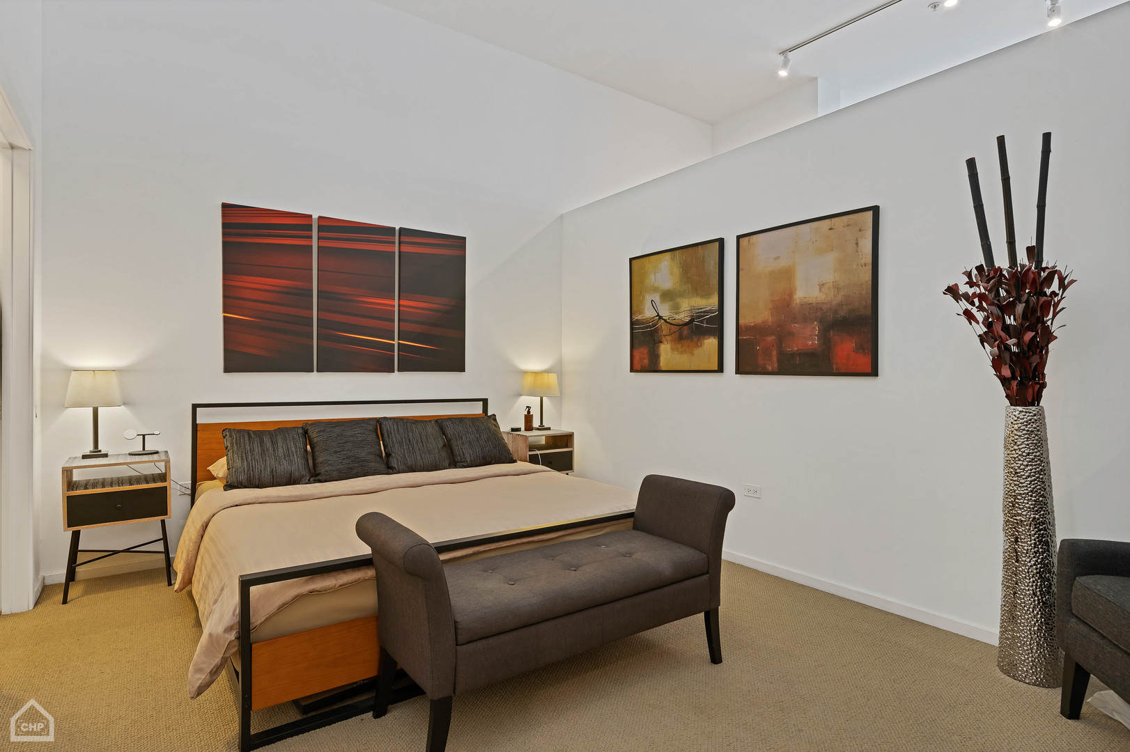 240 E Illinois Street Unit: 803