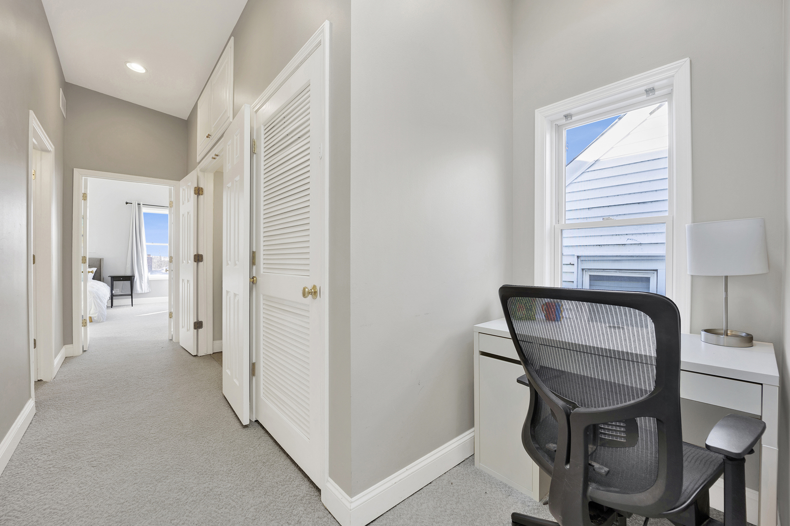 3638 N Hoyne Avenue Unit: 2