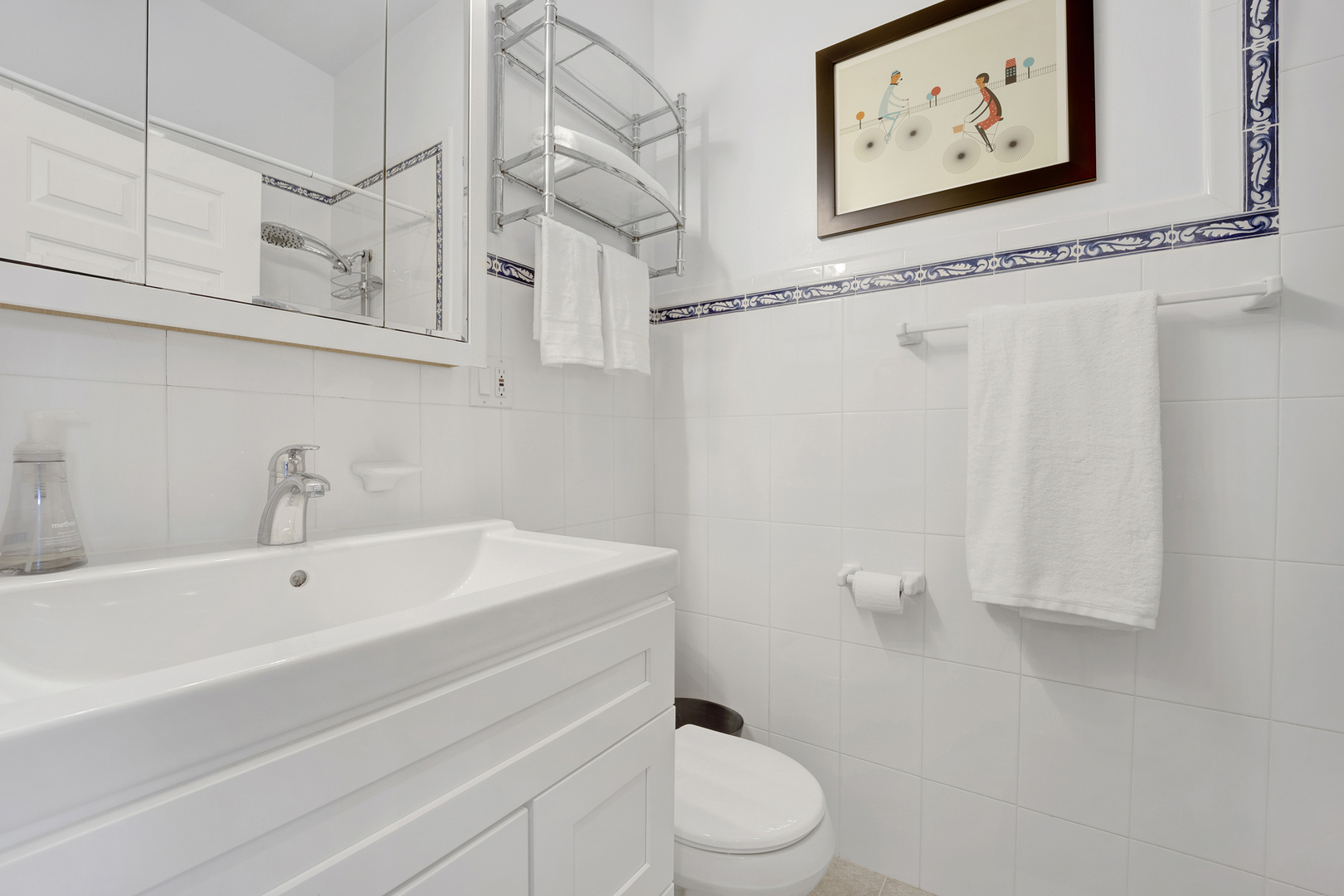 3638 N Hoyne Avenue Unit: 2