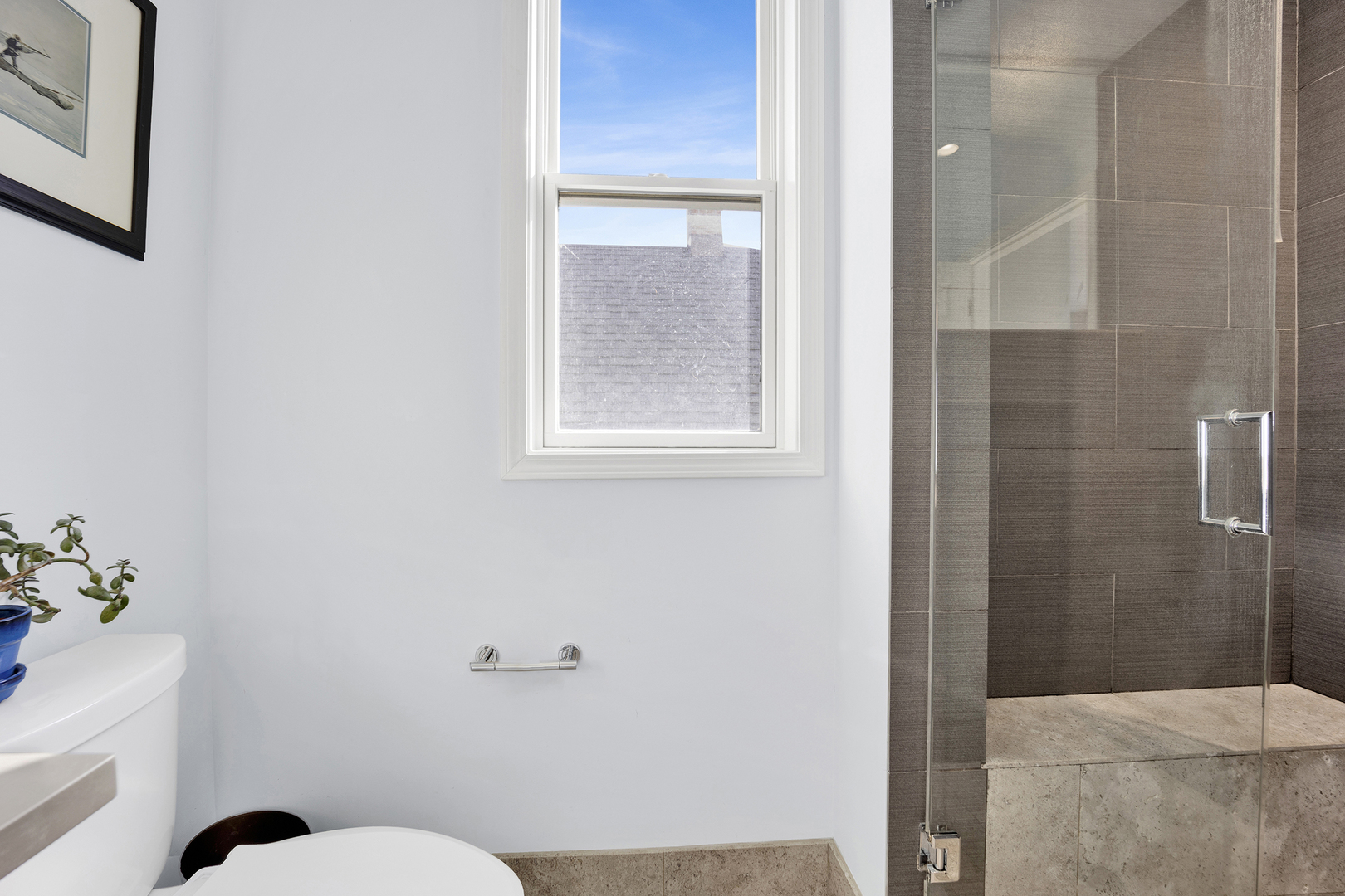 3638 N Hoyne Avenue Unit: 2