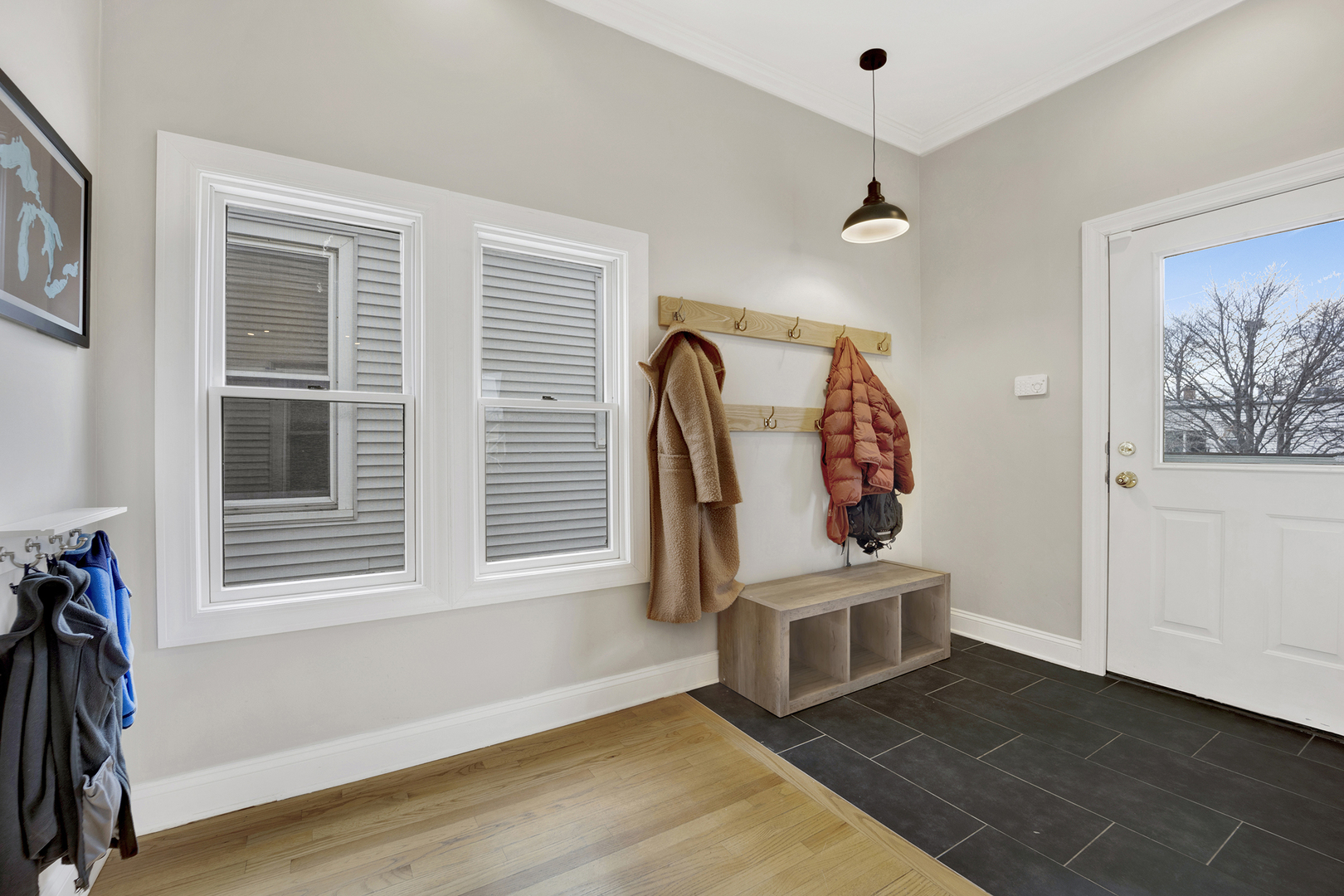 3638 N Hoyne Avenue Unit: 2