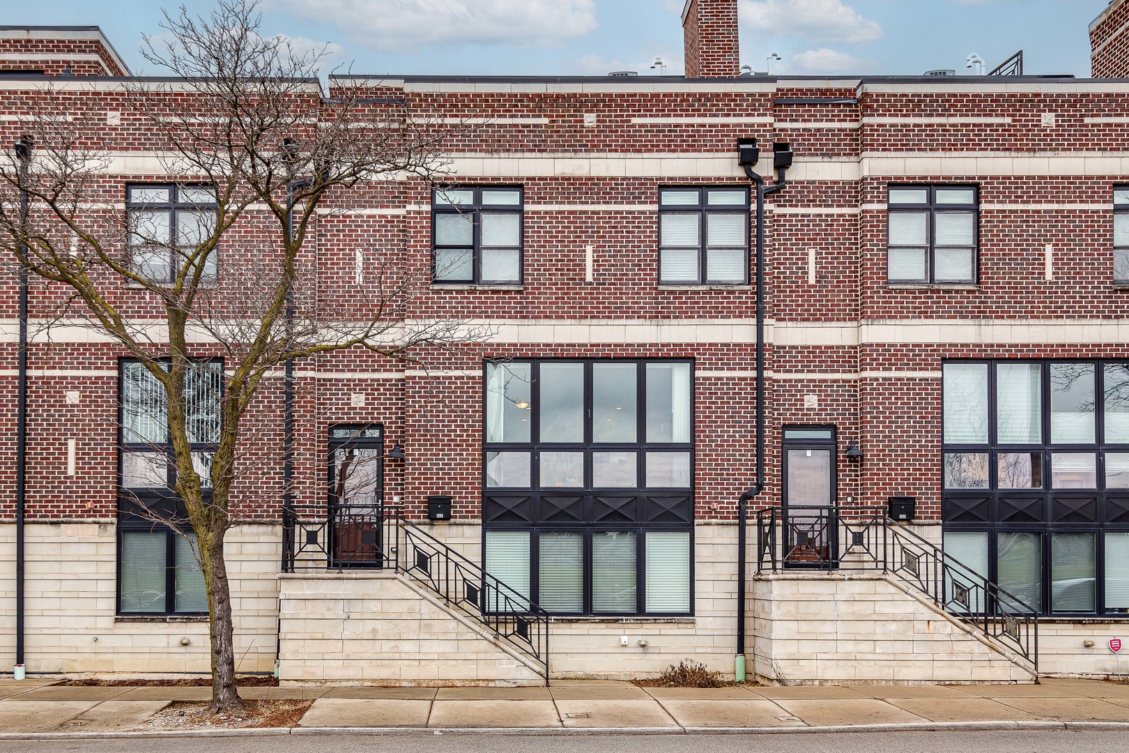 241 N Northwest Highway