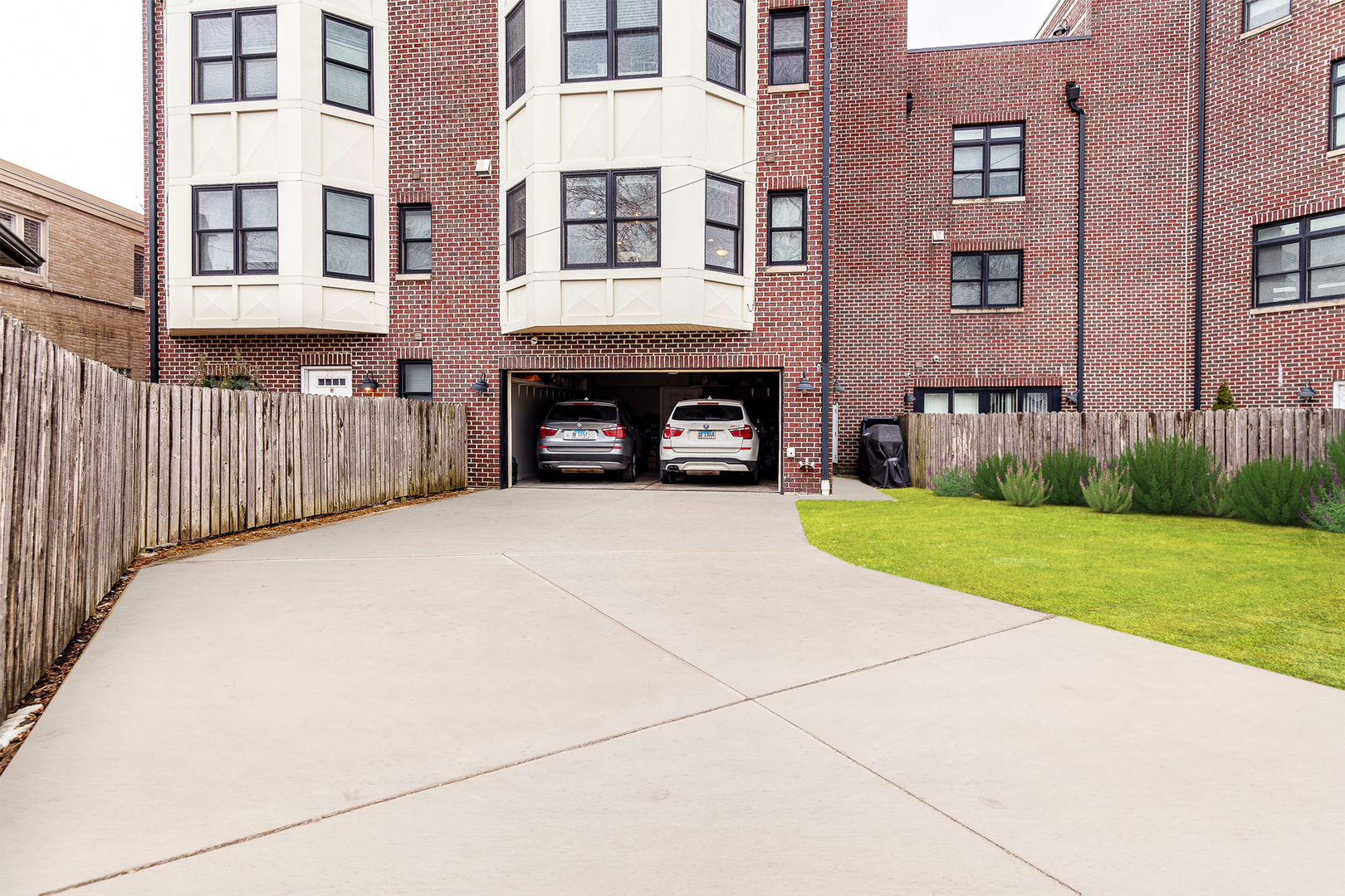 241 N Northwest Highway