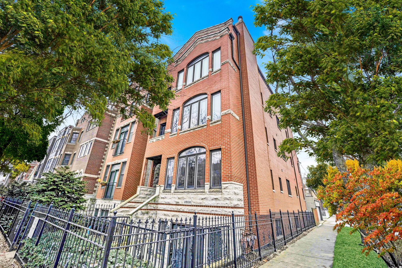2858 N Damen Avenue Unit: 1