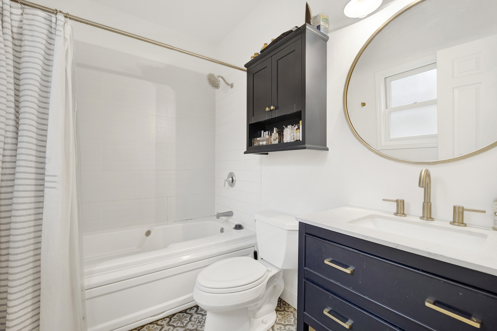 2858 N Damen Avenue Unit: 1