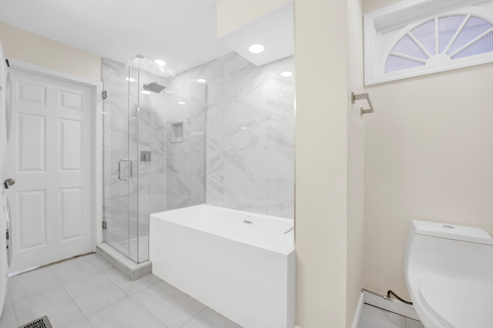1833 N Bissell Street Unit: 1