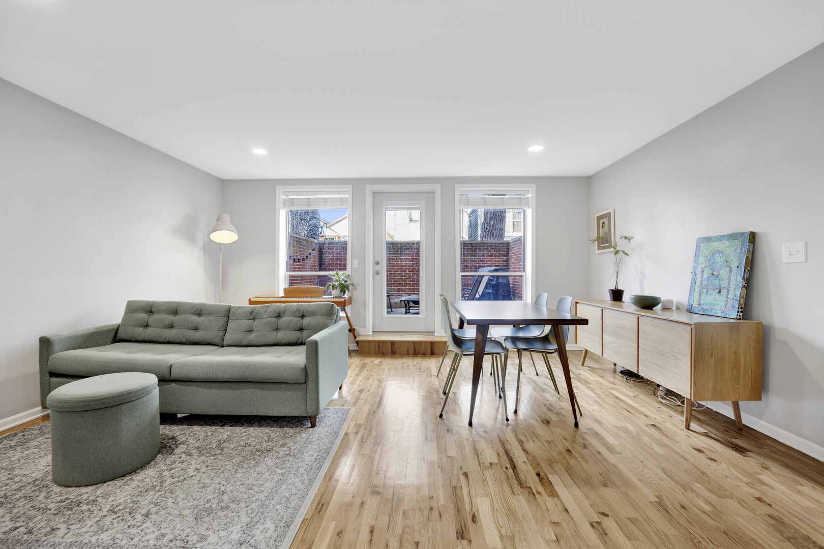 1833 N Bissell Street Unit: 1