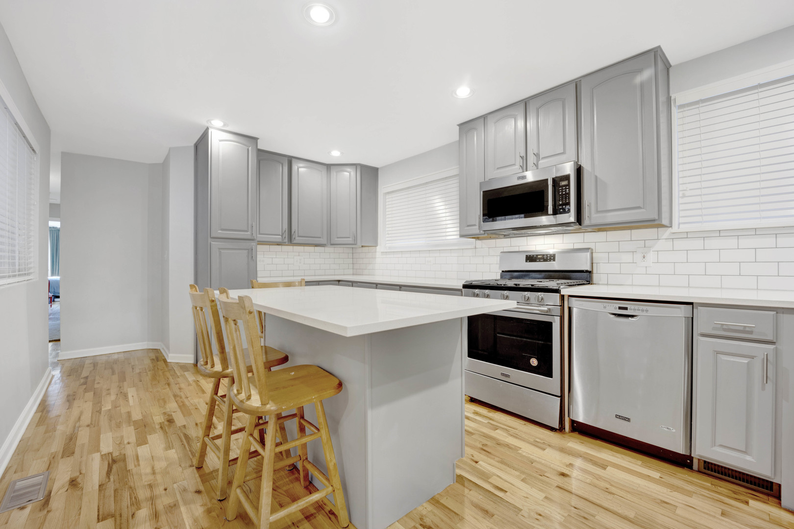 1833 N Bissell Street Unit: 1
