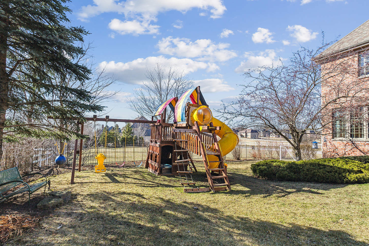 10931 Royal Oaks Lane