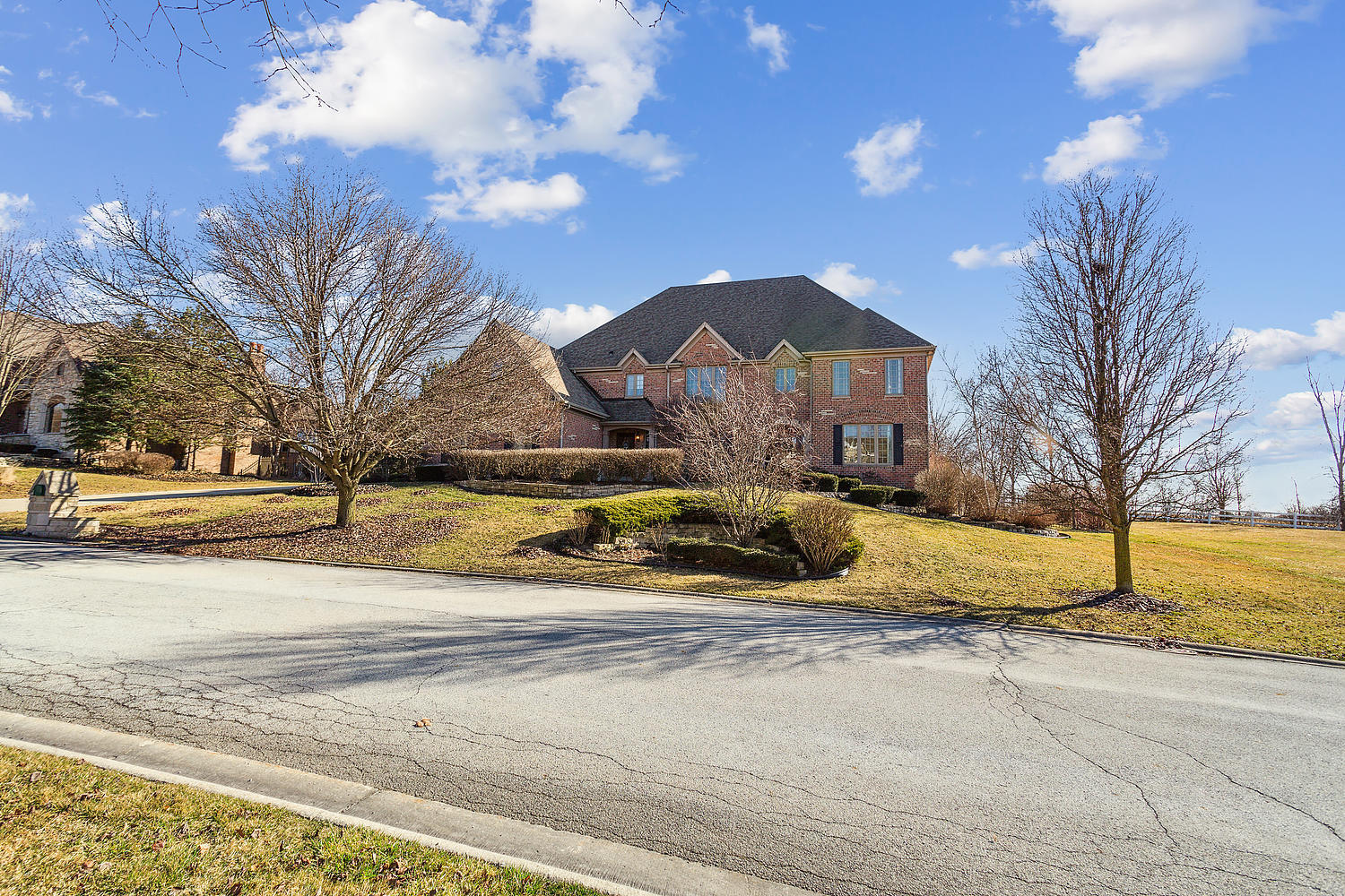 10931 Royal Oaks Lane