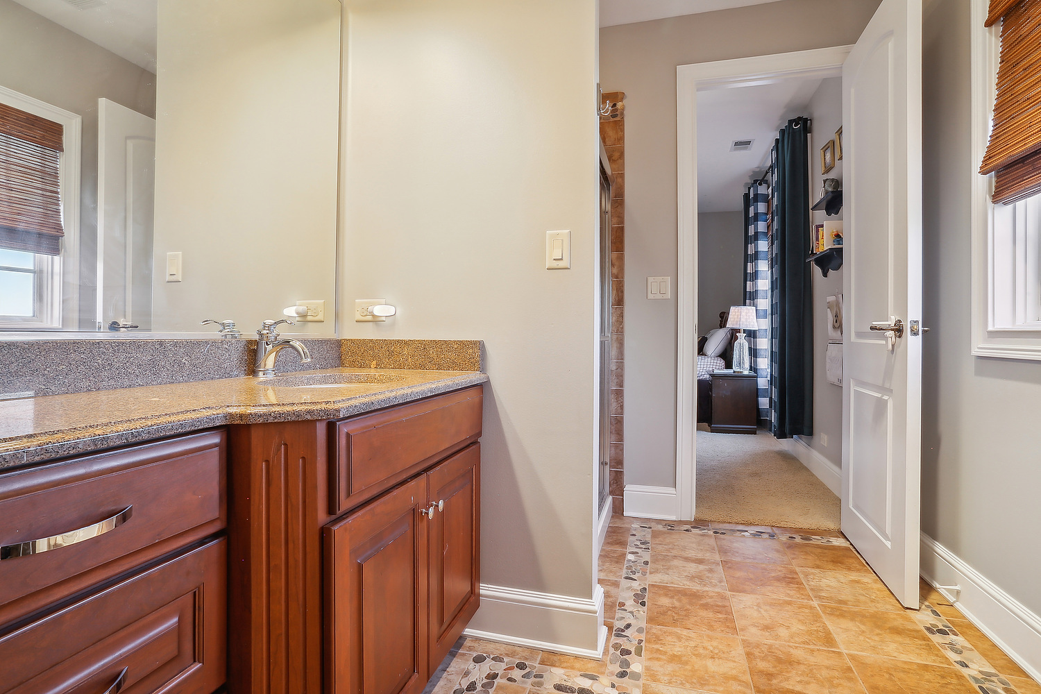 10931 Royal Oaks Lane