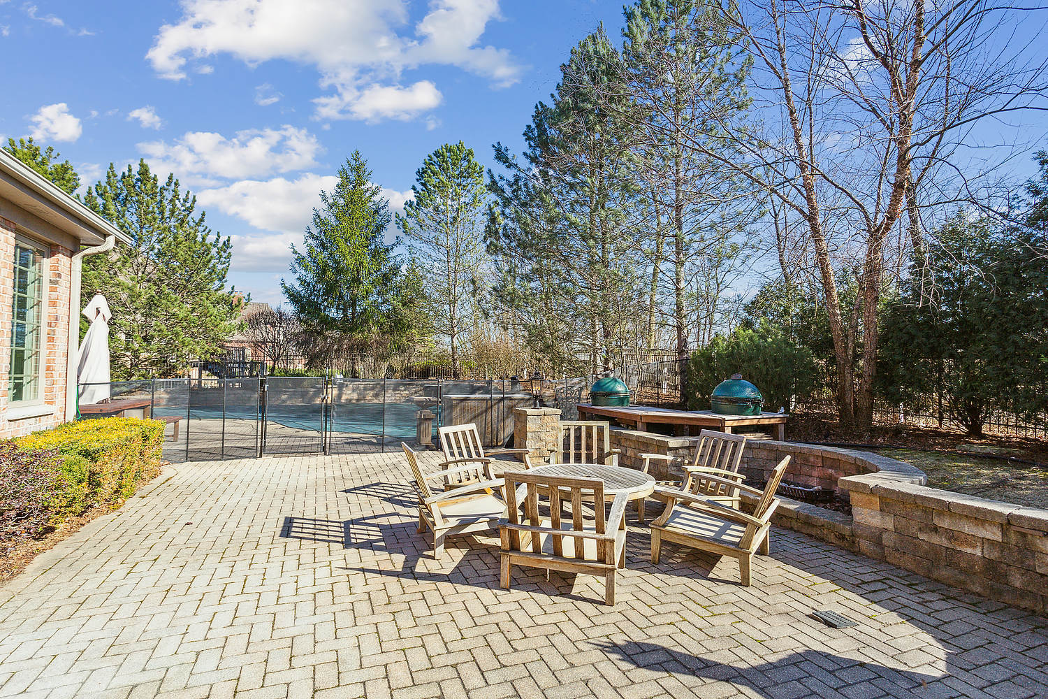 10931 Royal Oaks Lane