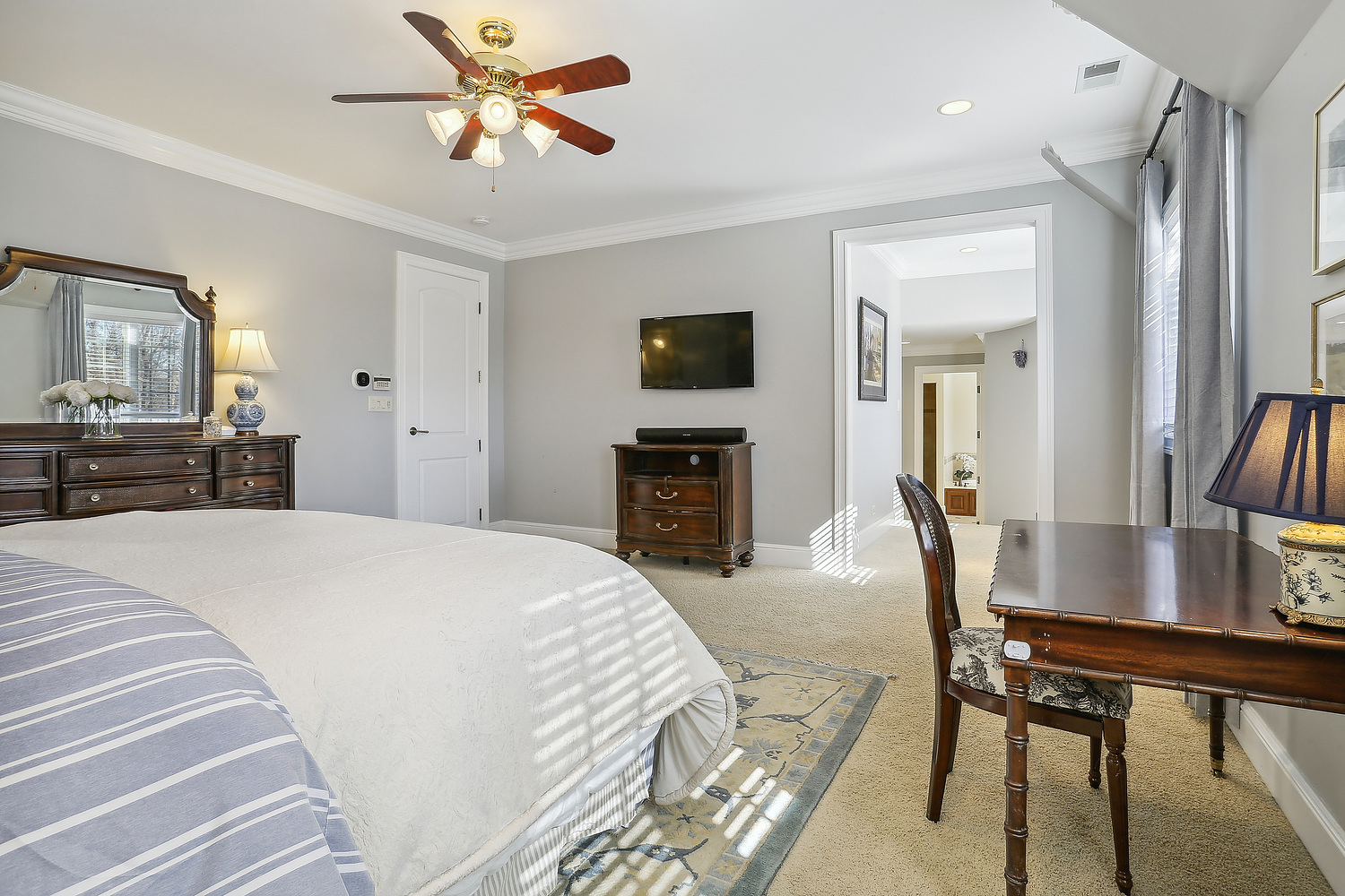 10931 Royal Oaks Lane