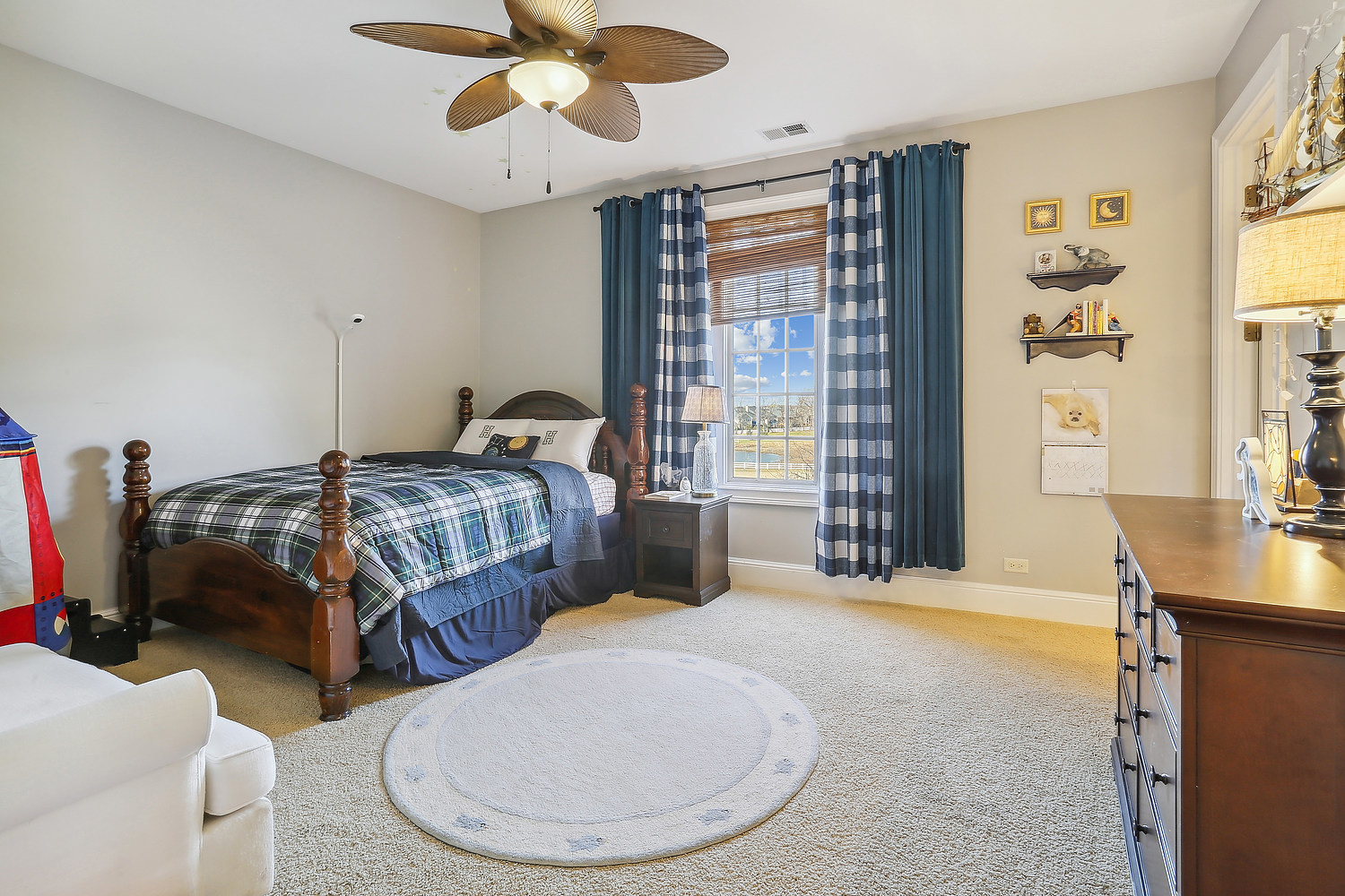 10931 Royal Oaks Lane