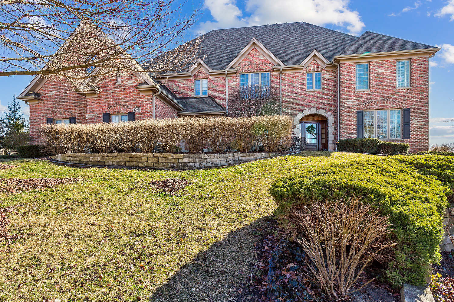 10931 Royal Oaks Lane