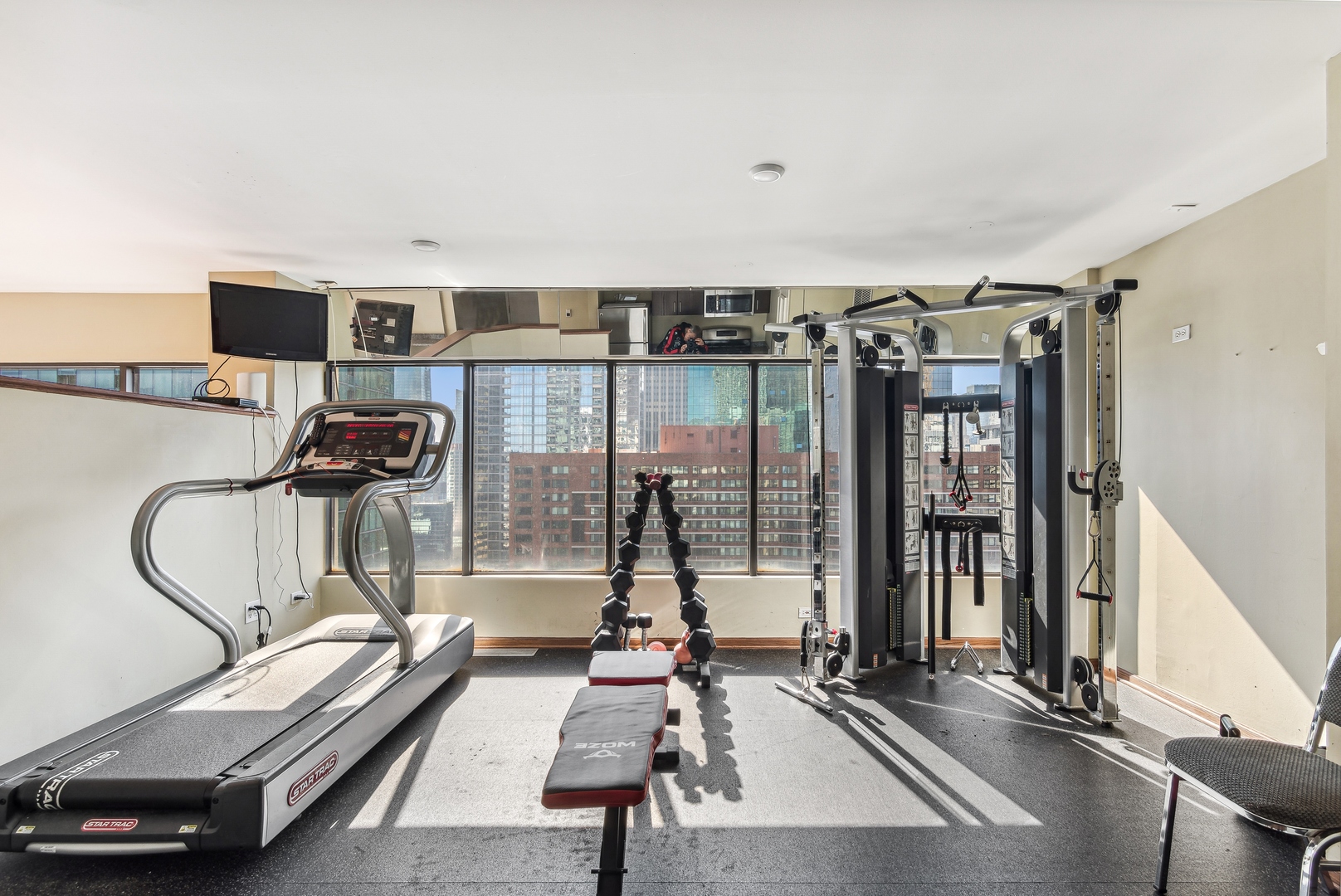 230 E ONTARIO Street Unit: 1504