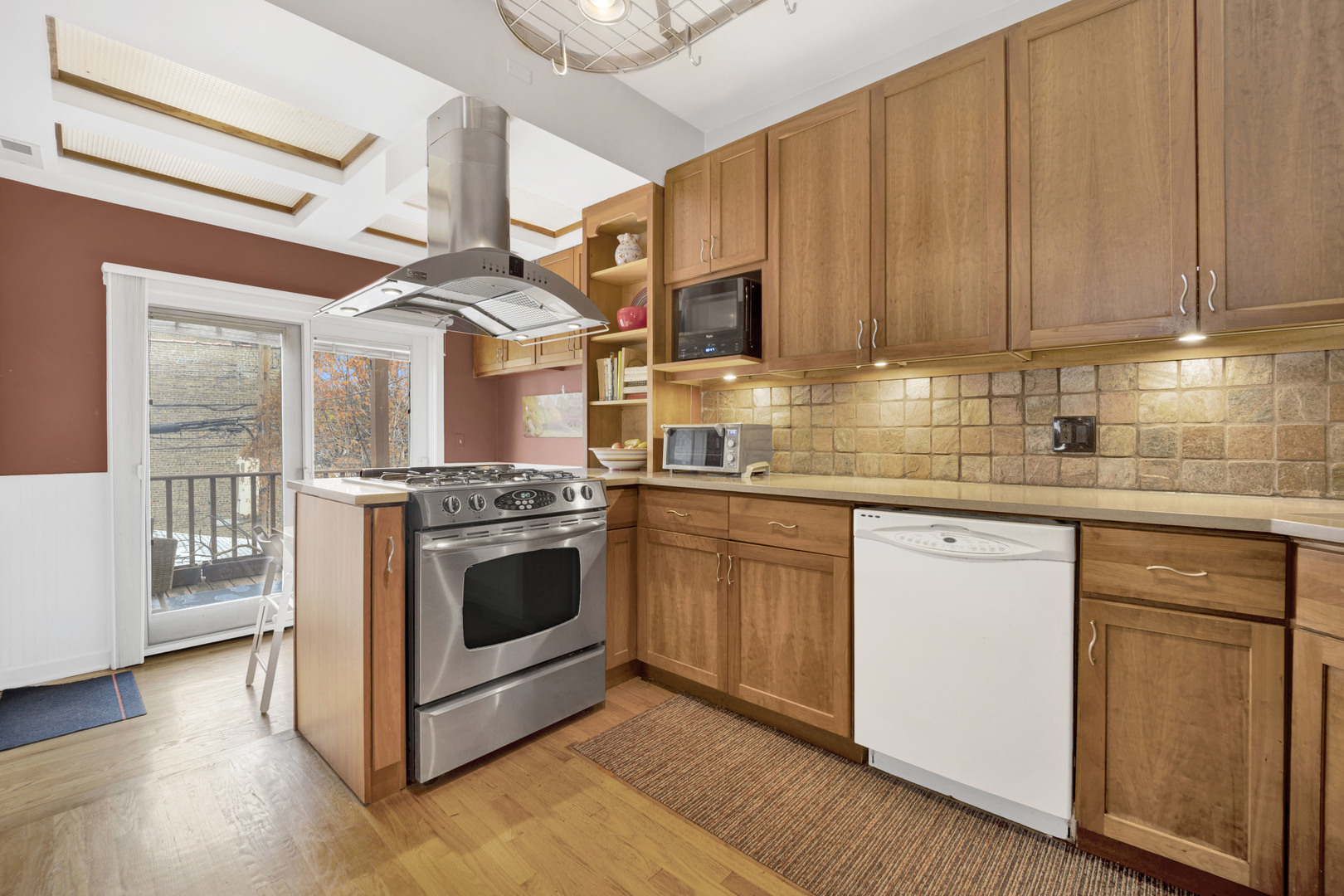 2104 W Addison Street Unit: 2