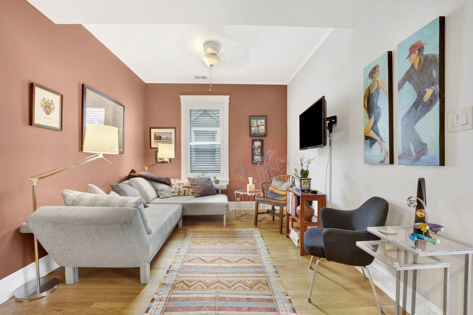 2104 W Addison Street Unit: 2