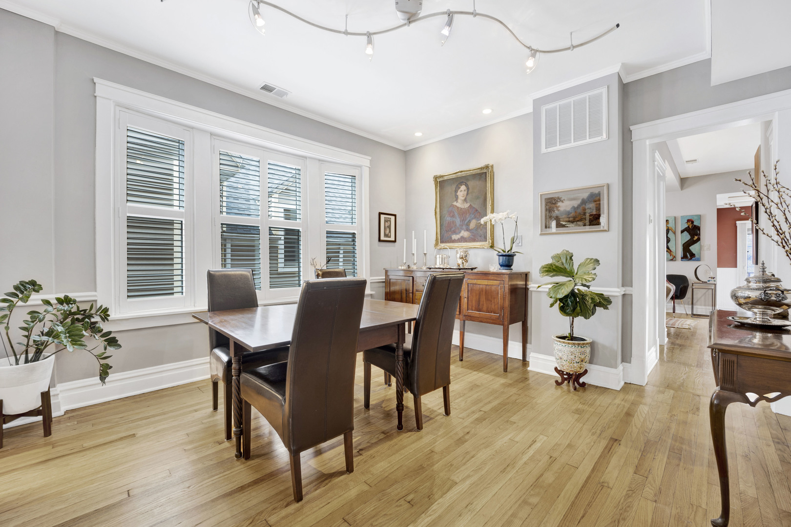 2104 W Addison Street Unit: 2