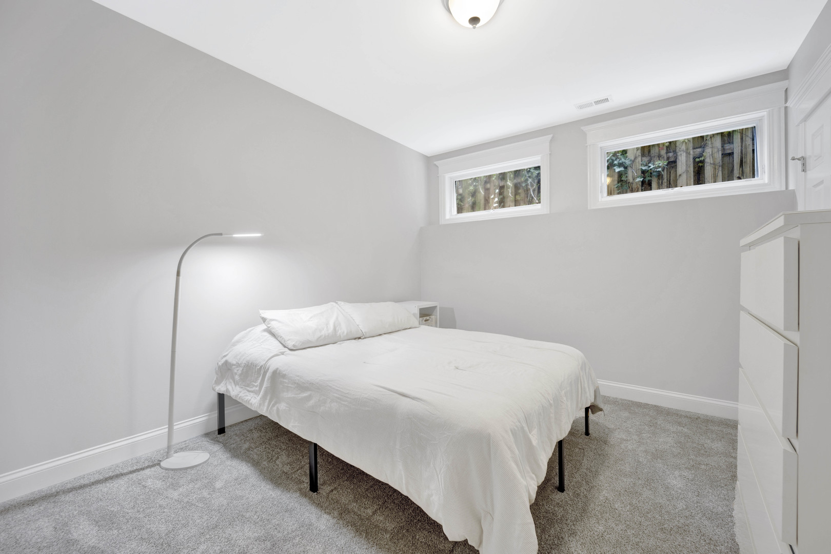 2469 W Cullom Avenue