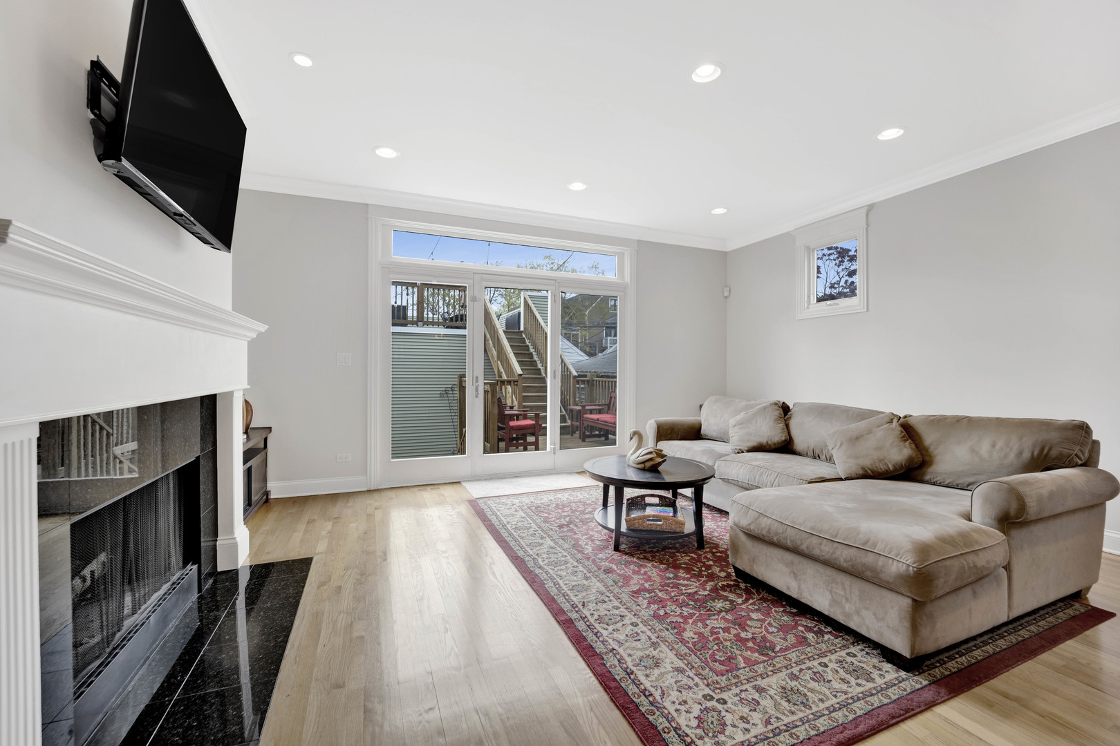 2469 W Cullom Avenue