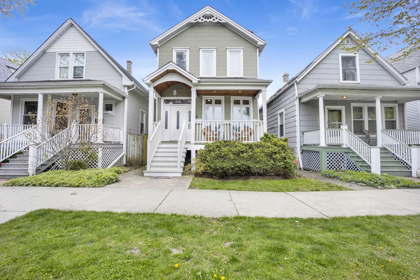 2469 W Cullom Avenue