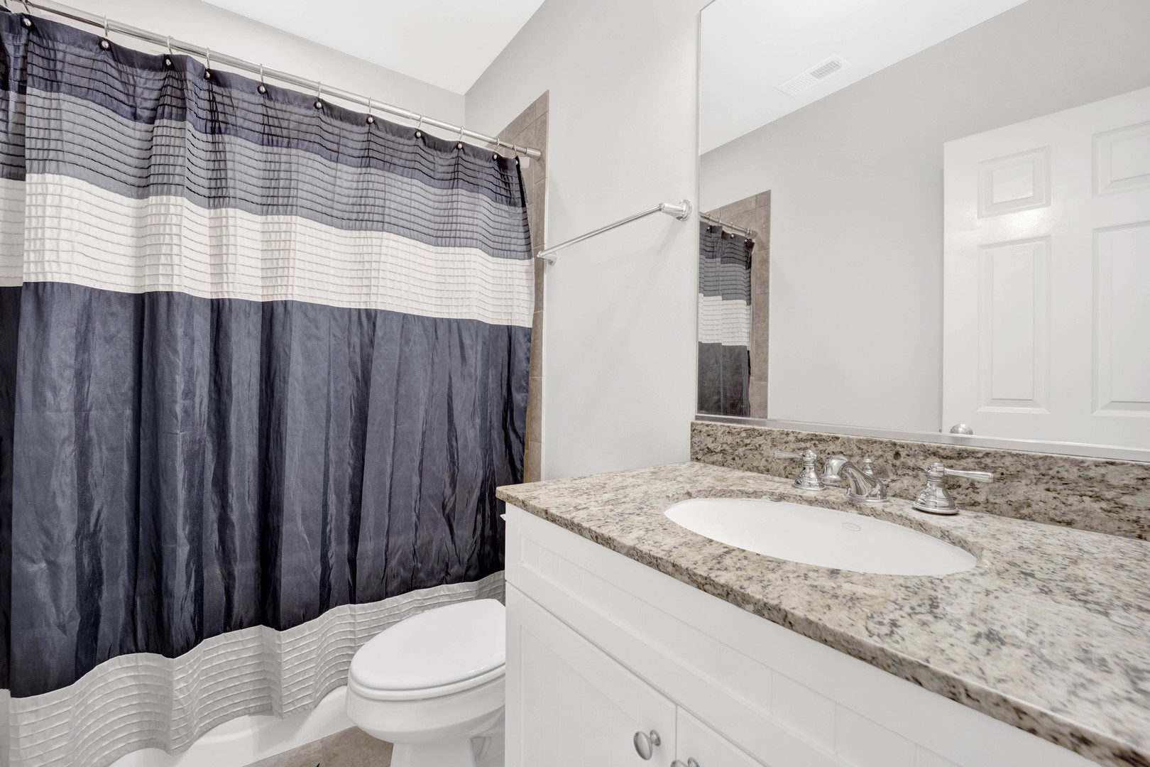 2469 W Cullom Avenue