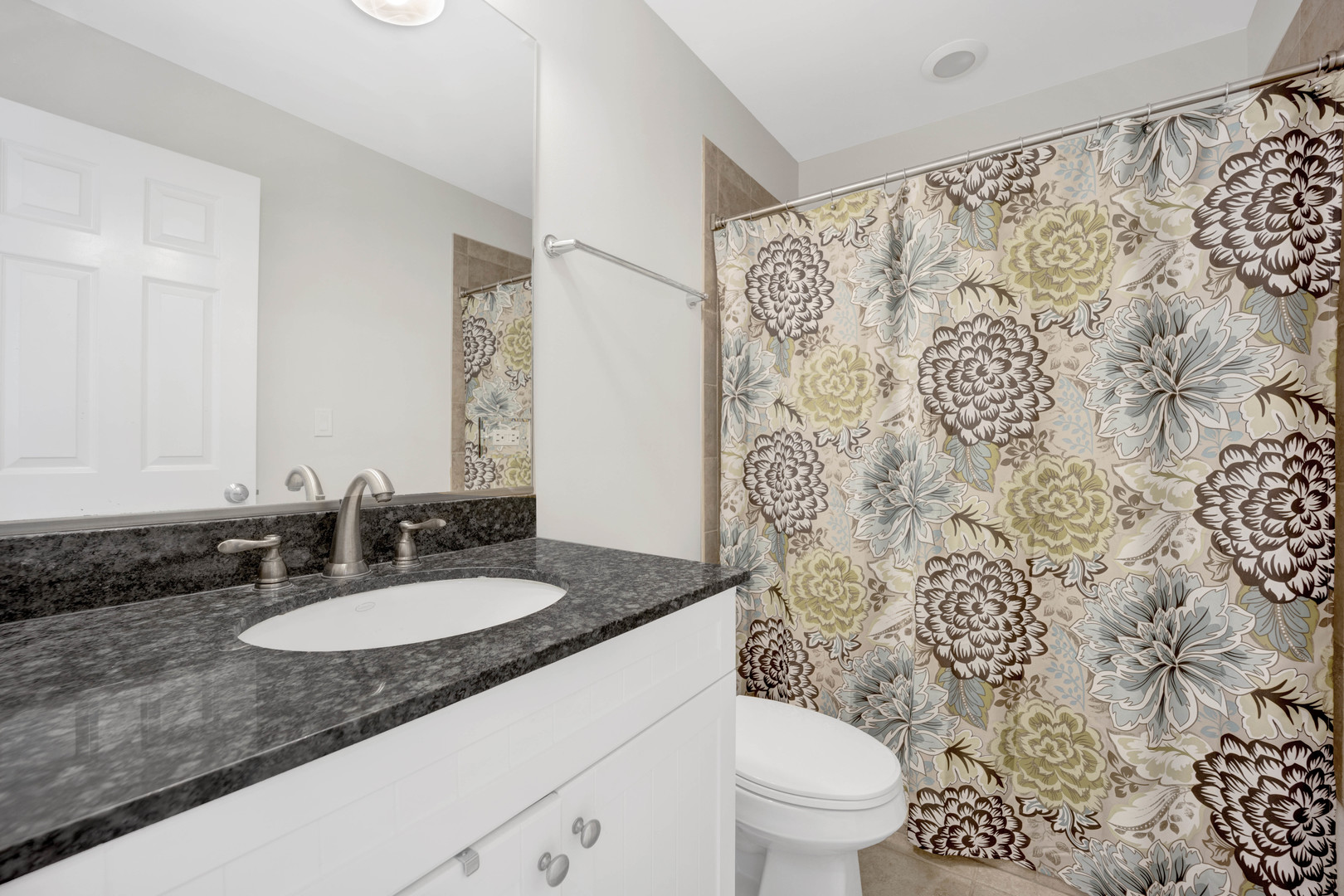 2469 W Cullom Avenue