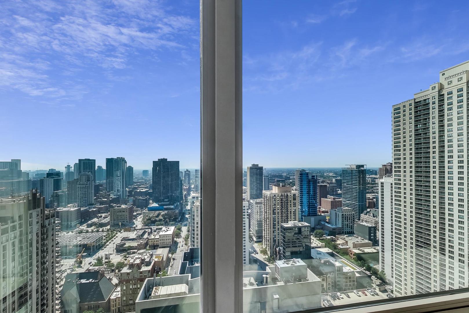 2 E Erie Street Unit: 3506