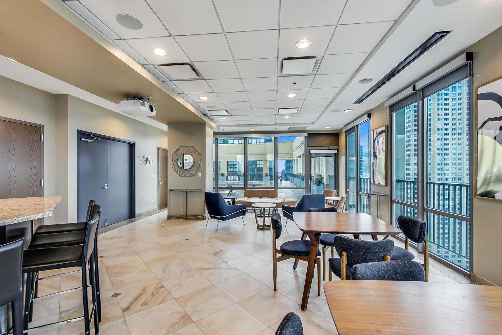 2 E Erie Street Unit: 3506