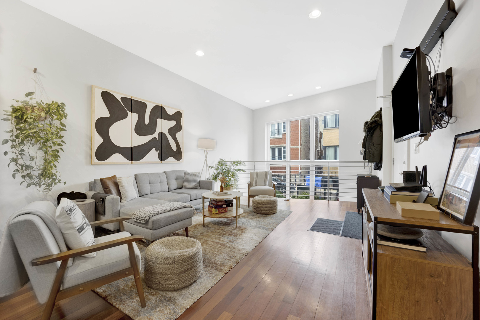 1531 W Fry Street Unit: 1