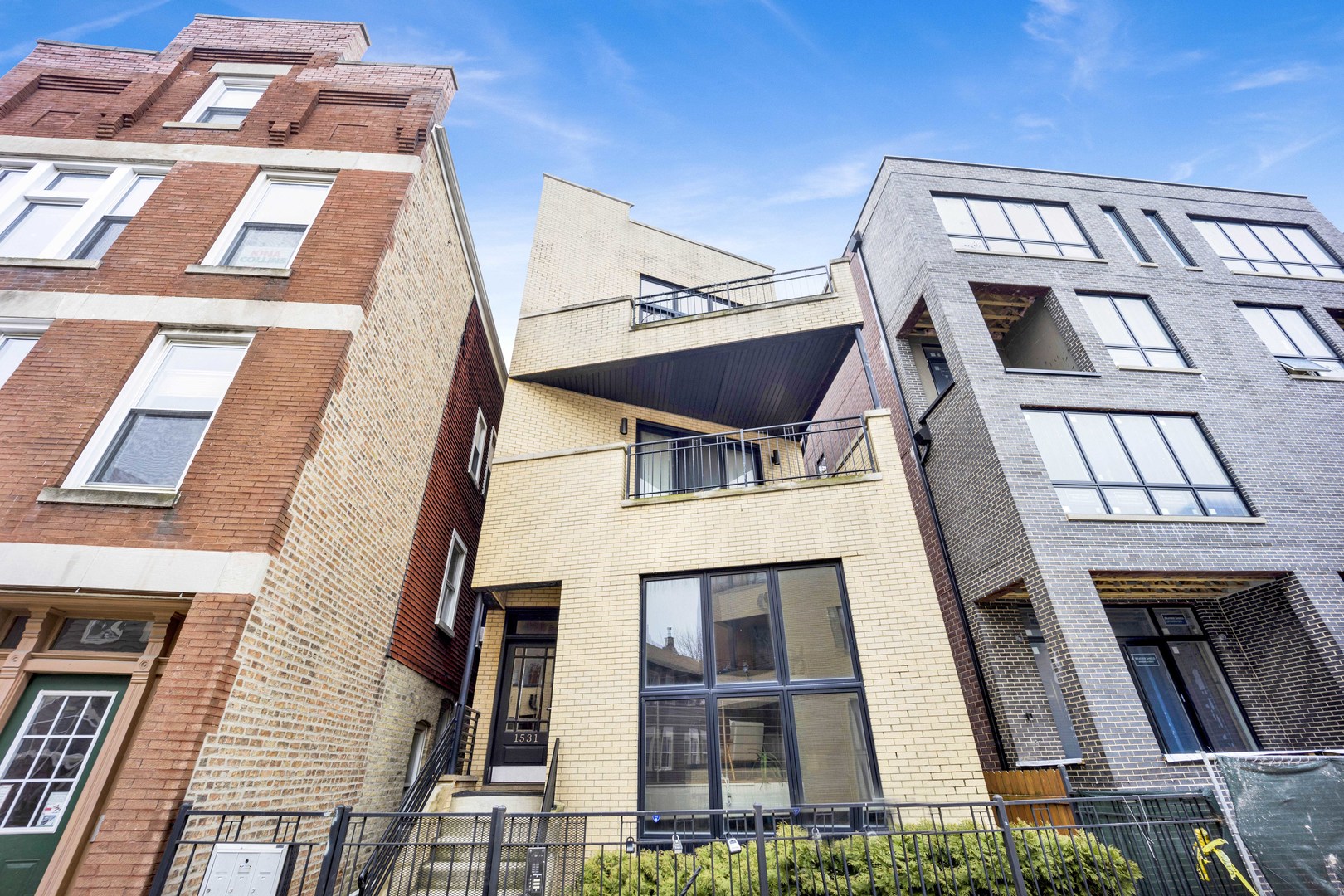 1531 W Fry Street Unit: 1