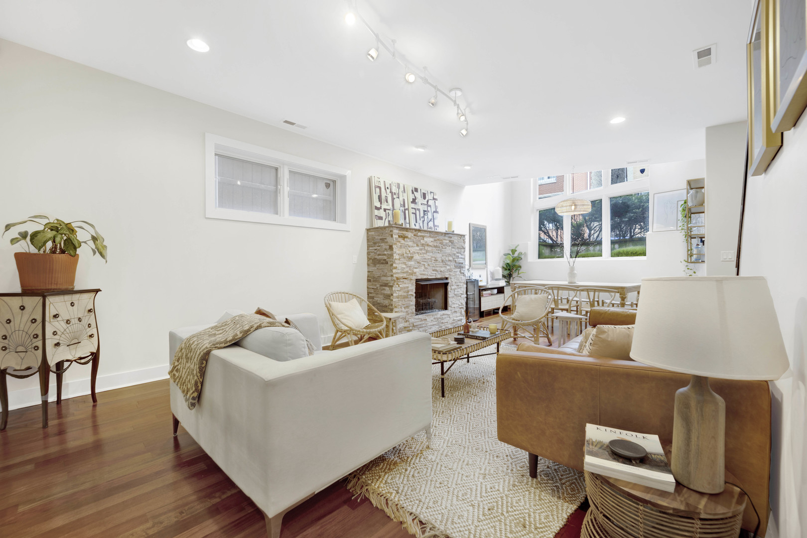 1531 W Fry Street Unit: 1