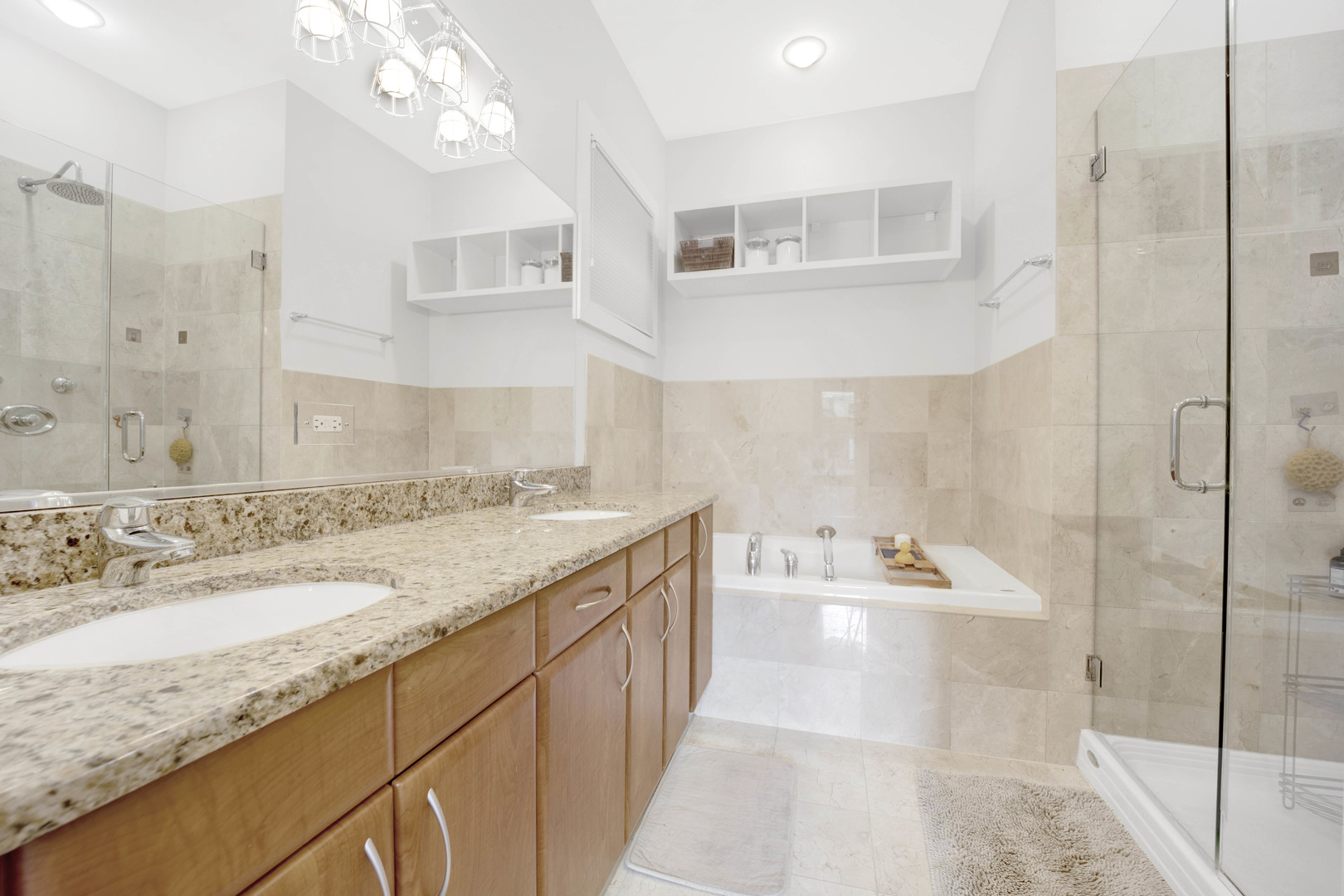 1531 W Fry Street Unit: 1