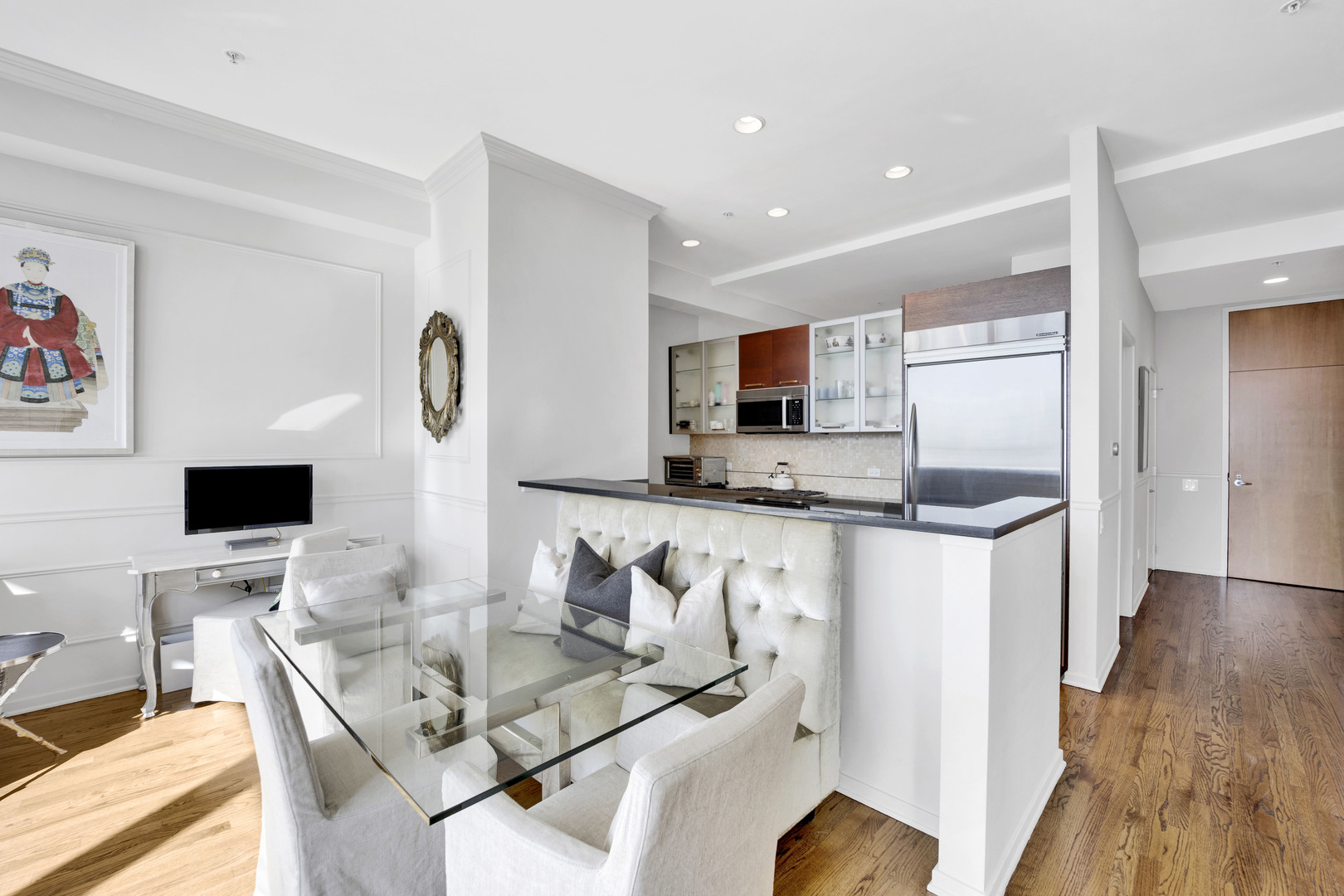 500 W Superior Street Unit: 1307