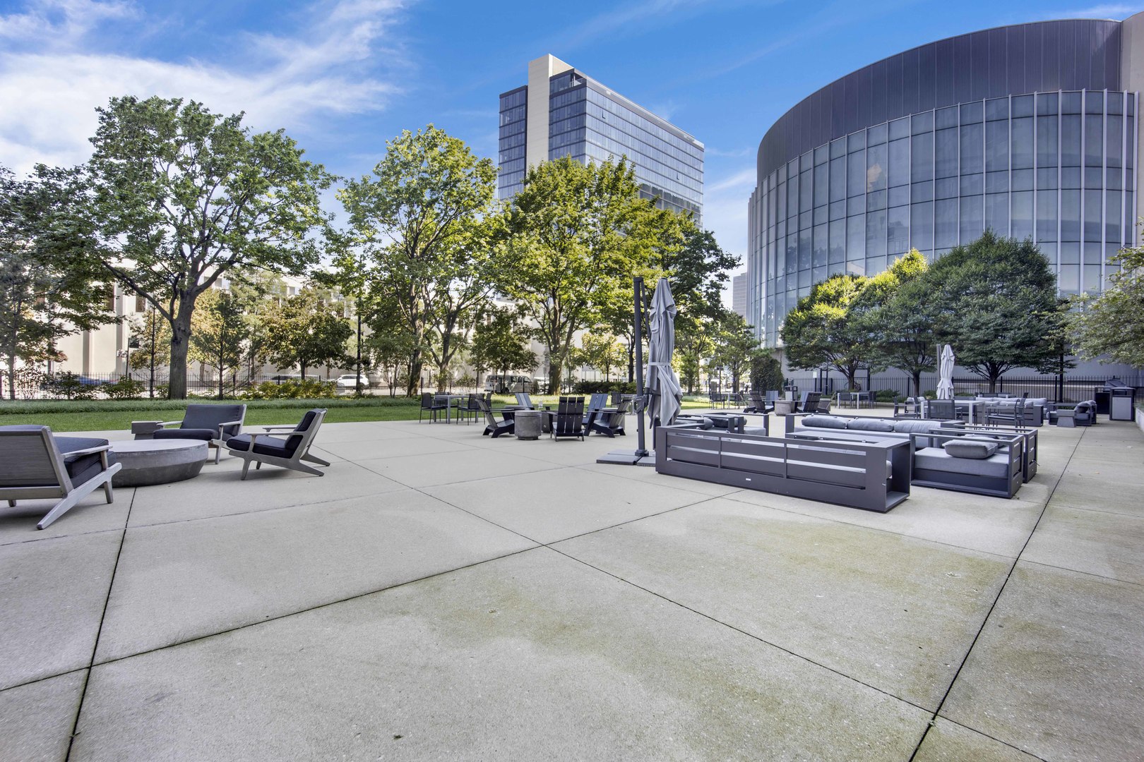 500 W Superior Street Unit: 1307