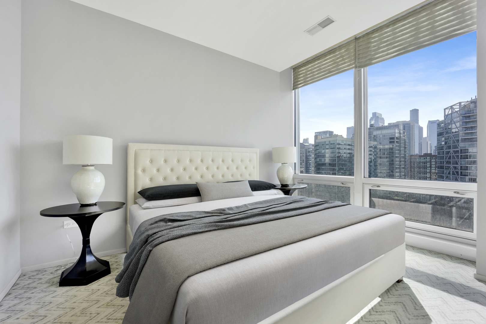 500 W Superior Street Unit: 1307