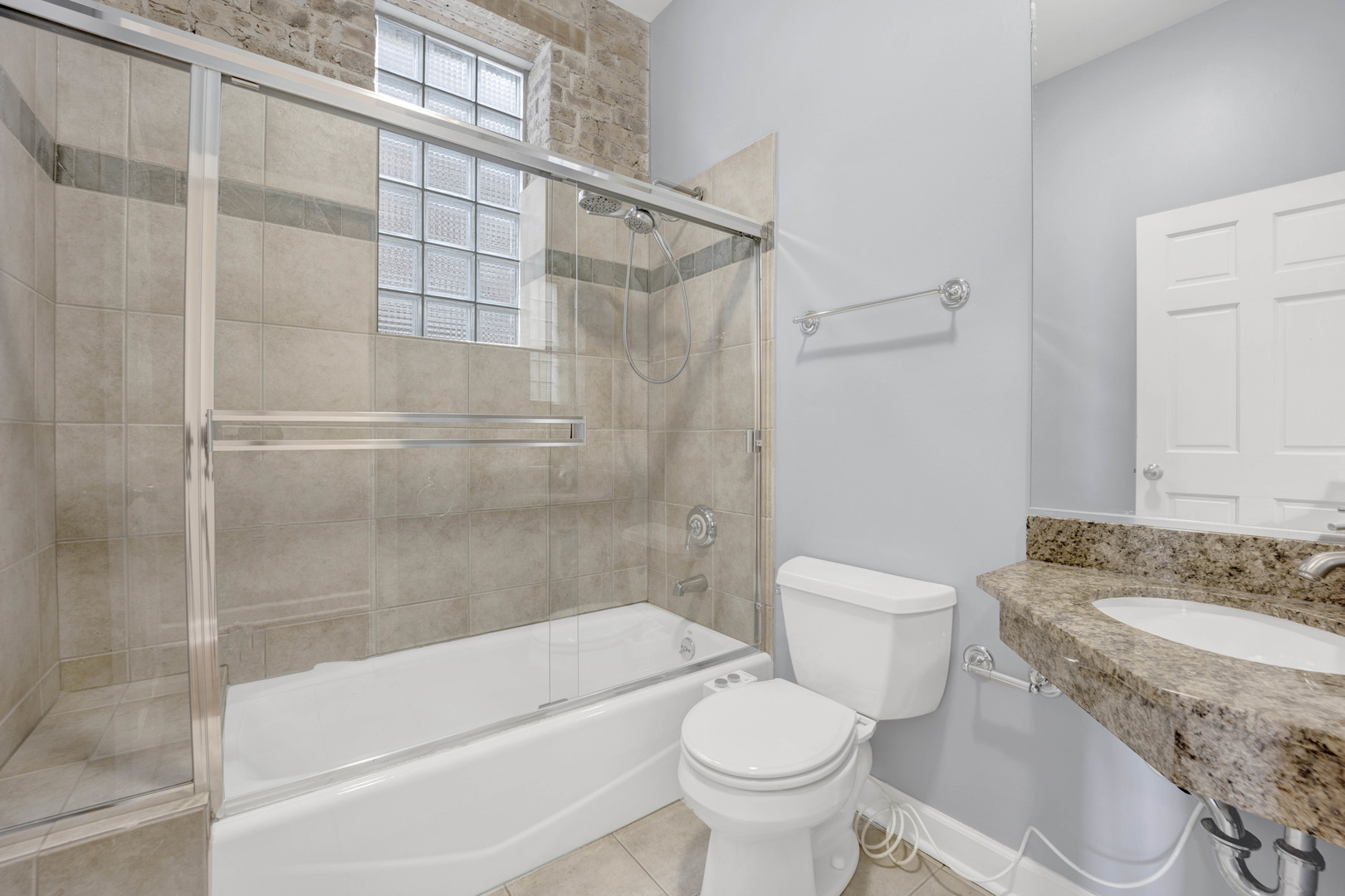 1925 W Division Street Unit: 2