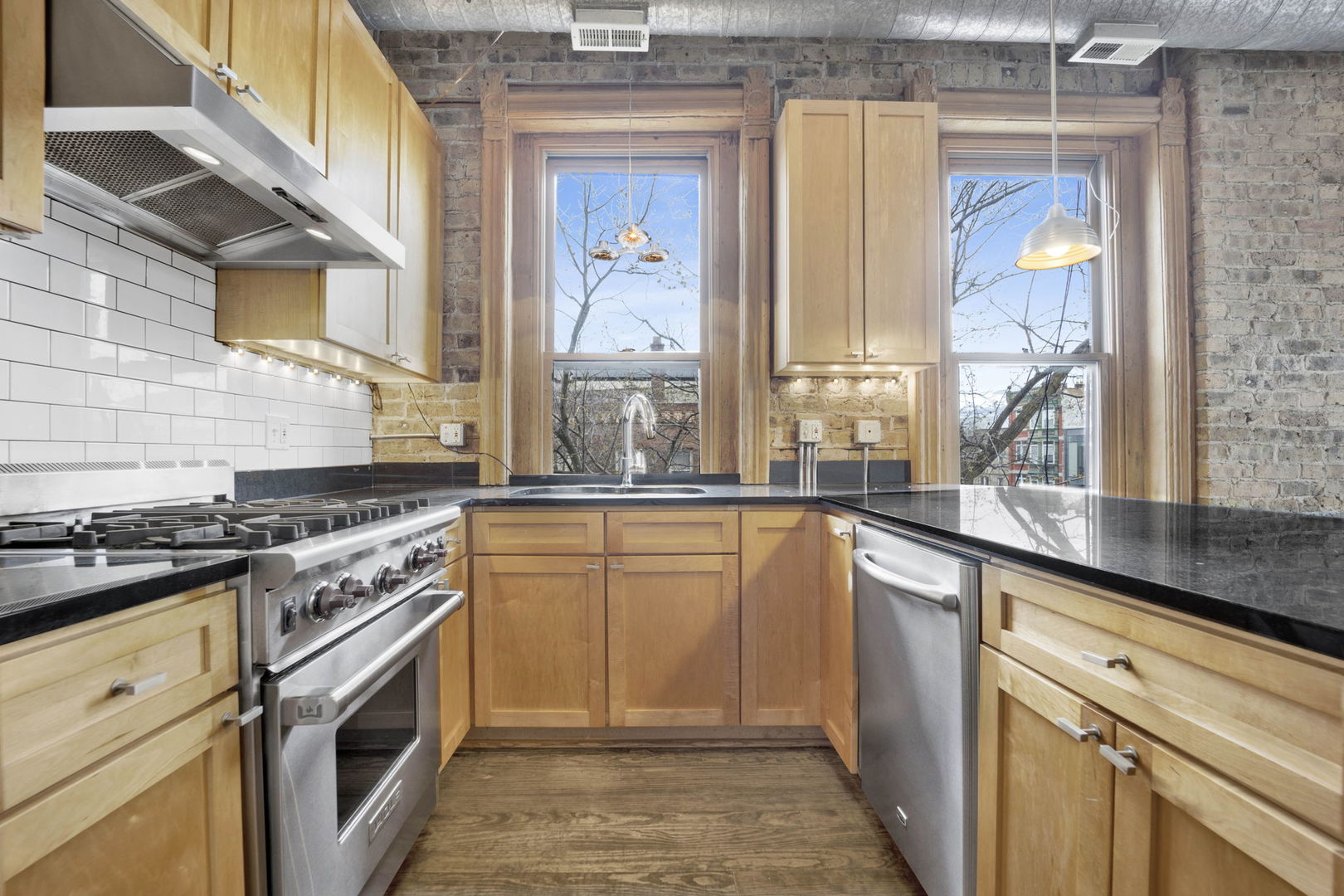 1925 W Division Street Unit: 2