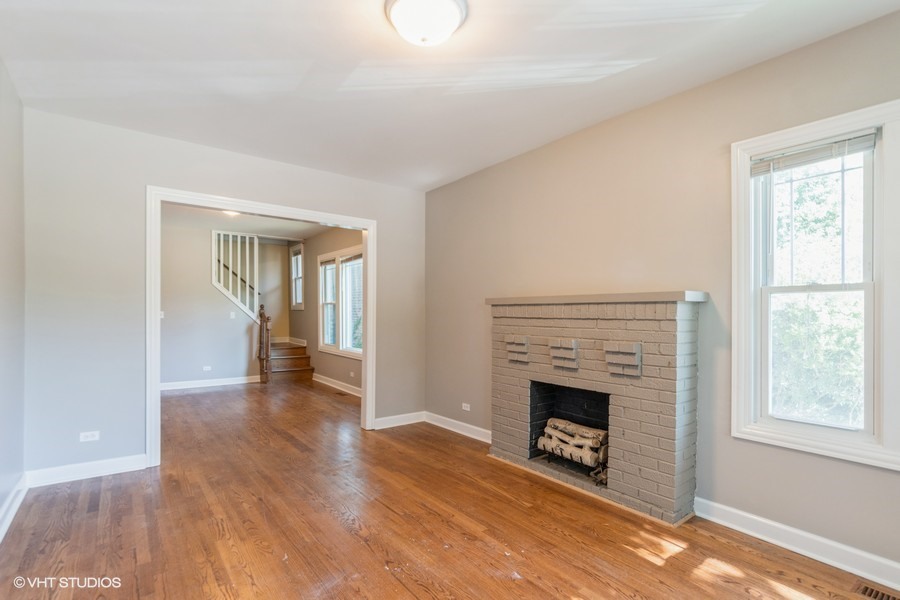 927 Green Bay Road