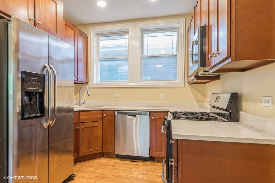 927 Green Bay Road