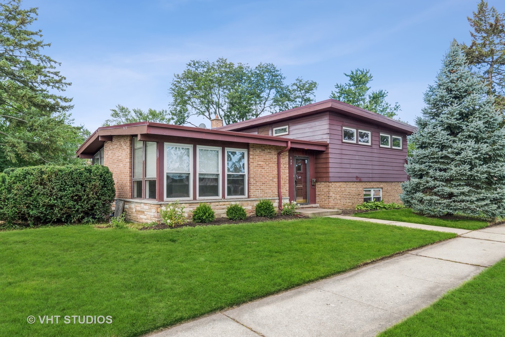 833 Lavergne Avenue