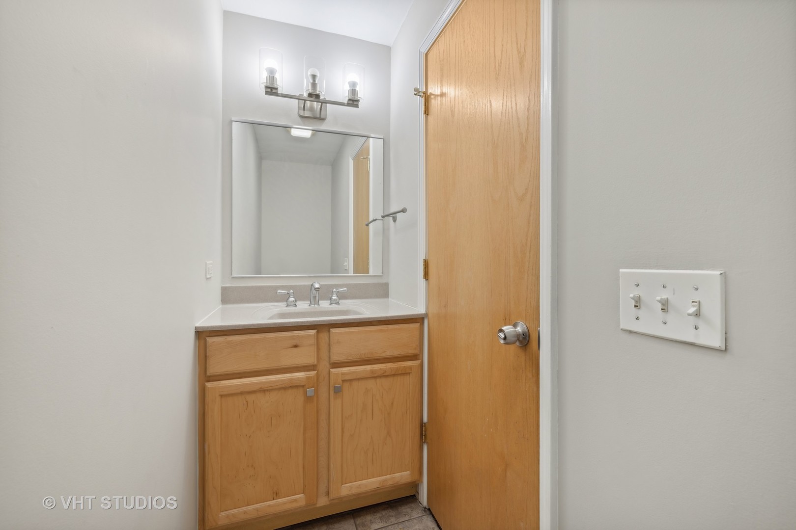 120 Chicago Avenue Unit: B