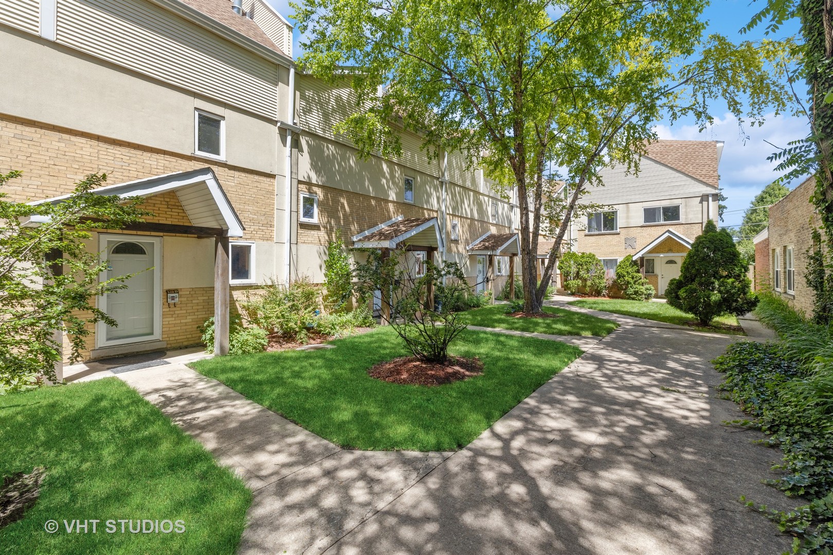 120 Chicago Avenue Unit: B