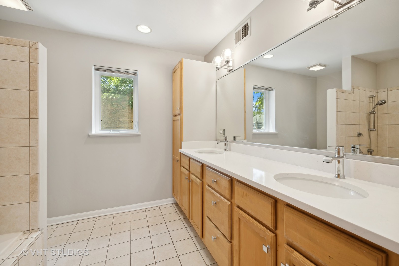 120 Chicago Avenue Unit: B