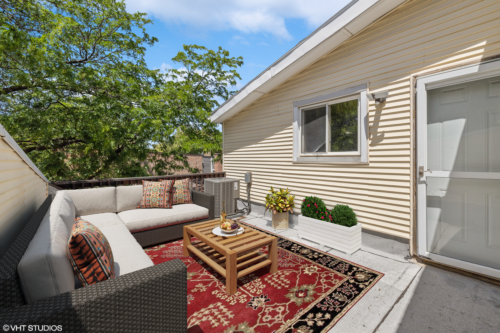 120 Chicago Avenue Unit: B