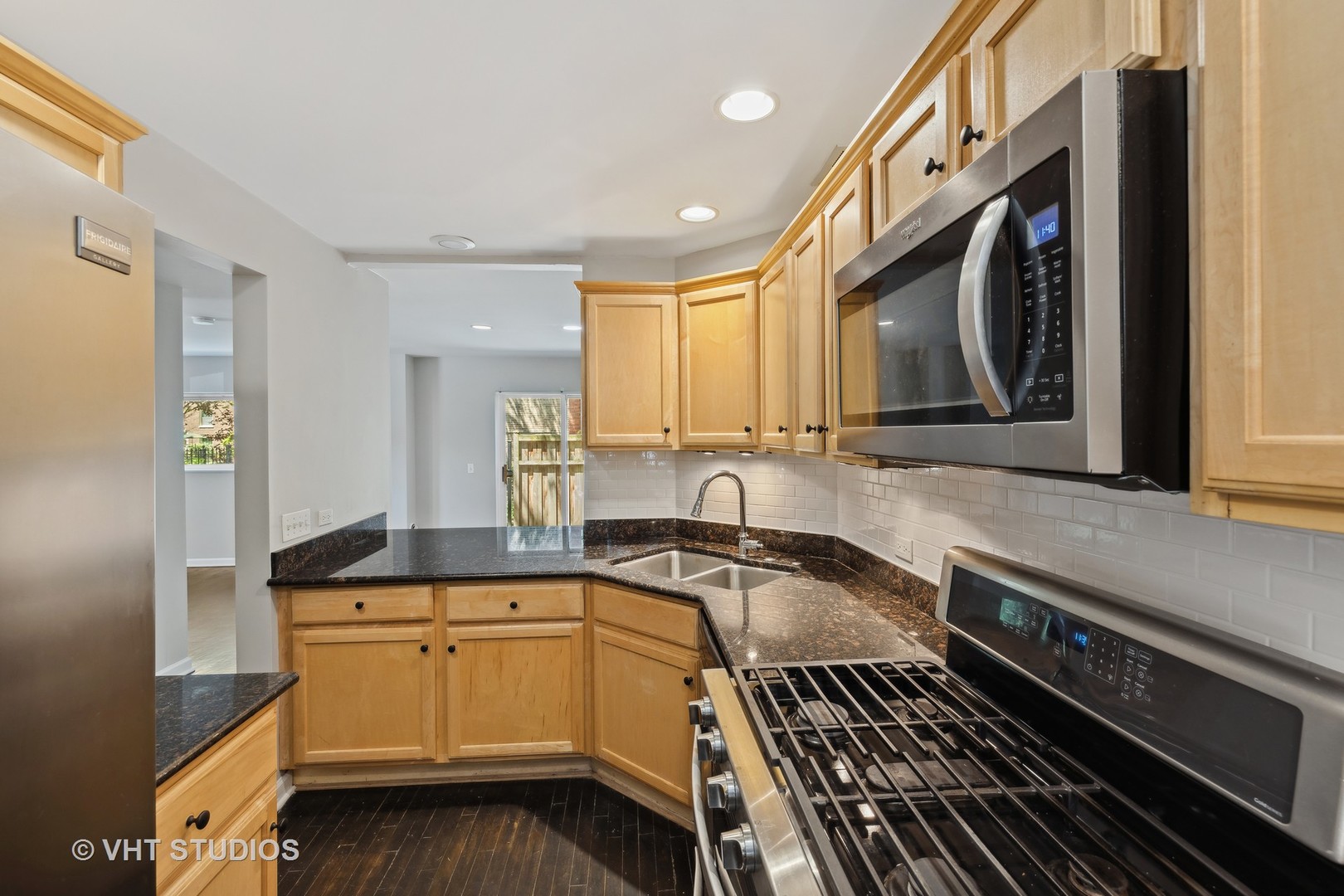 120 Chicago Avenue Unit: B