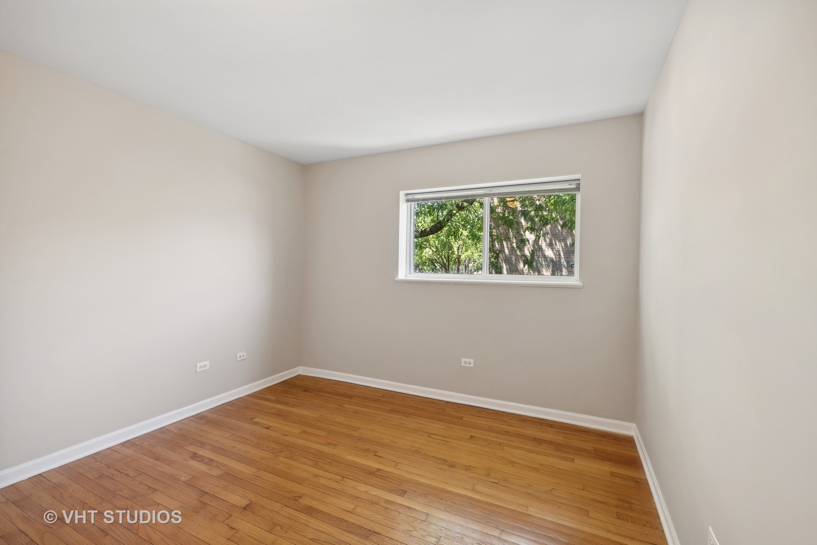 120 Chicago Avenue Unit: B